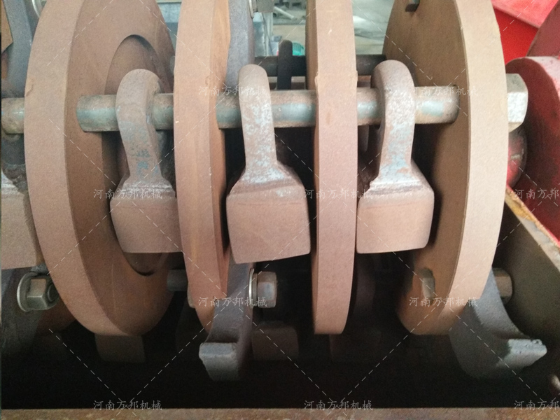 易拉罐粉碎機(jī)內(nèi)部